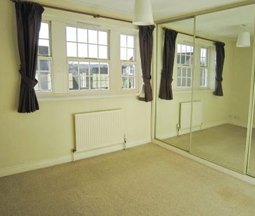 2 bedroom semi-detached house to rent - Photo 2