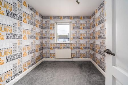 6 Garron Crescent, Larne, BT40 2AT - Photo 2