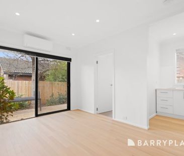 Neat, Freshly Painted & Ideally Located - Photo 2