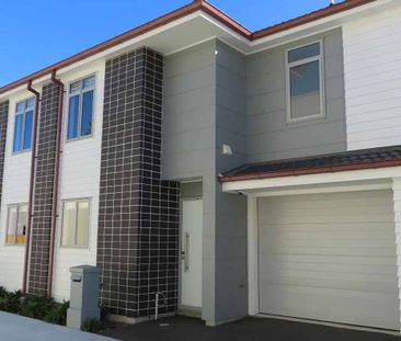 CENTRAL LOWER HUTT LIVING - Photo 3