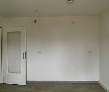 Kurzfristige Anmietung möglich - sanierte 2-Zimmer-Wohnung mit Dusc... - Foto 1