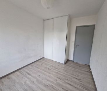 Location Appartement 4 pièces 68m² - Photo 4