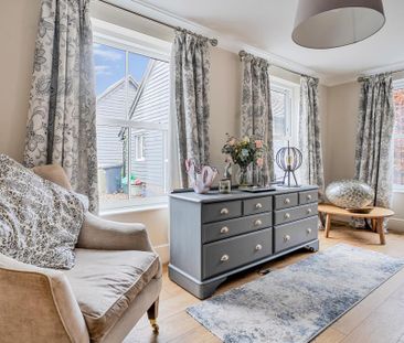 4 bedroom detached house to rent - Photo 4