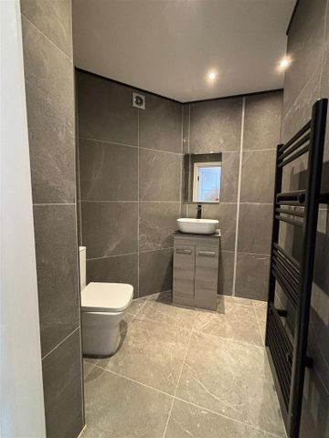 1 bedroom property to rent - Photo 4