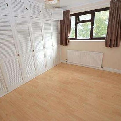 Bedroom Semi-detached House In Farnham, GU9 - Photo 1