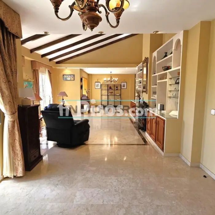 Chalet en alquiler en Torre del Mar - Foto 1