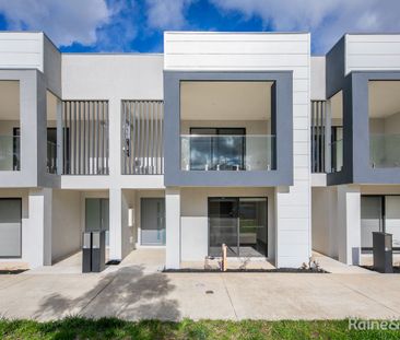 Brand New Townhouse - Photo 3