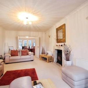 Marlborough Place, Wimborne - Photo 1