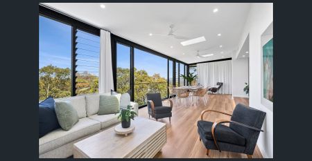 STUNNING OCEAN VIEW HOME + SELF-CONTAINED GRANNY FLAT! - Photo 2