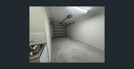 Near New 3 Bedroom Home - Photo 2