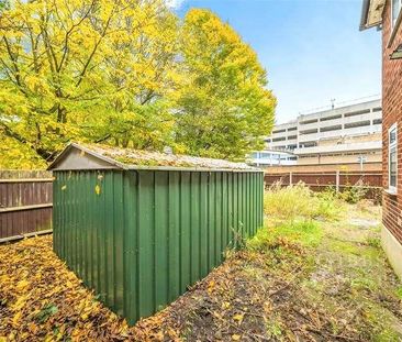 Lynch Close, Uxbridge, Middlesex, UB8 - Photo 1