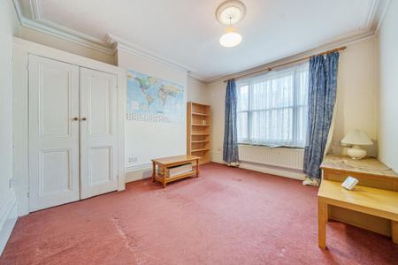 3 bedroom flat to rent - Photo 2