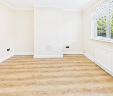 2 bedroom maisonette to rent - Photo 3