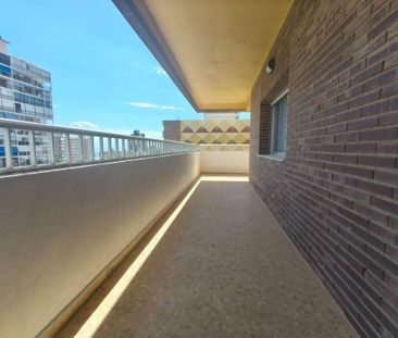 3 room luxury Flat for rent in Alicante, Spain - Photo 3