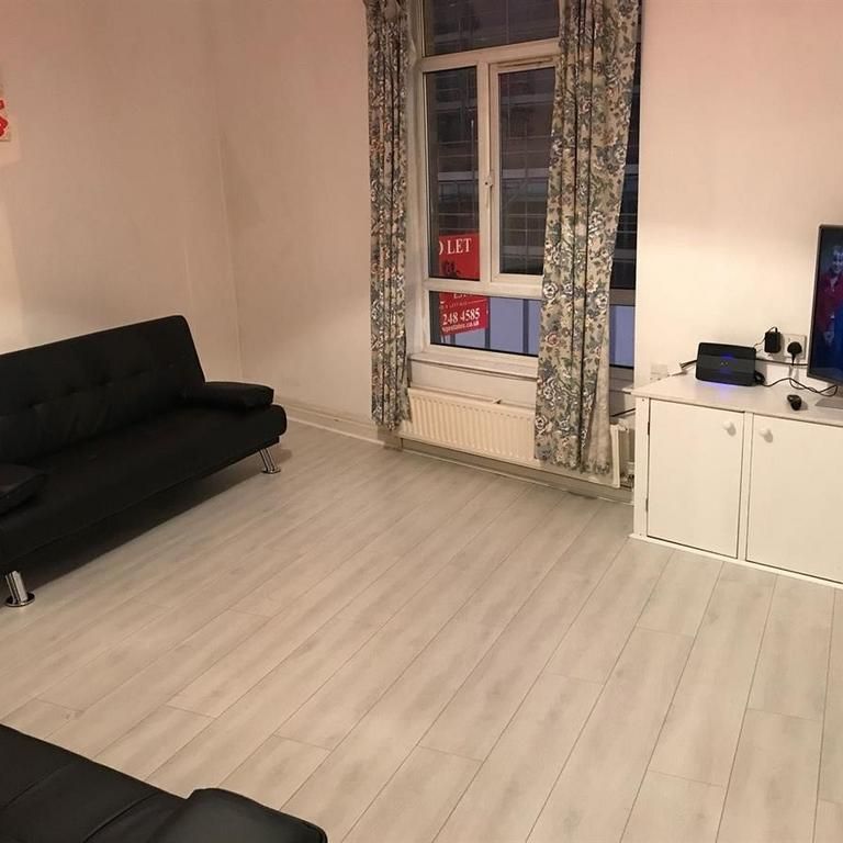 5 bedroom flat to rent - Photo 1