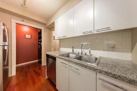 1500 HORNBY ST, VANCOUVER, BC V6Z 2R1 - Photo 4