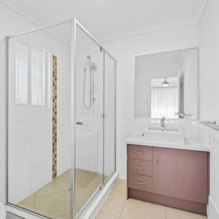 LOW MAINTENANCE 4 BEDROOM HOME IN BANYO - Photo 1