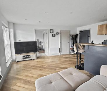 1 bedroom flat to rent - Photo 2