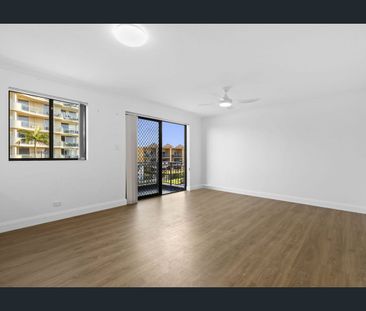 Coastal Retreat with Broadwater Views - Photo 2