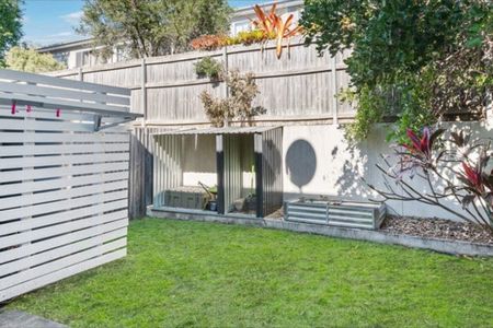 Carseldine - Photo 4