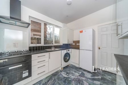 4 bedroom house to rent Pembroke Street, Bedford, Bedfordshire, MK40 - Photo 5