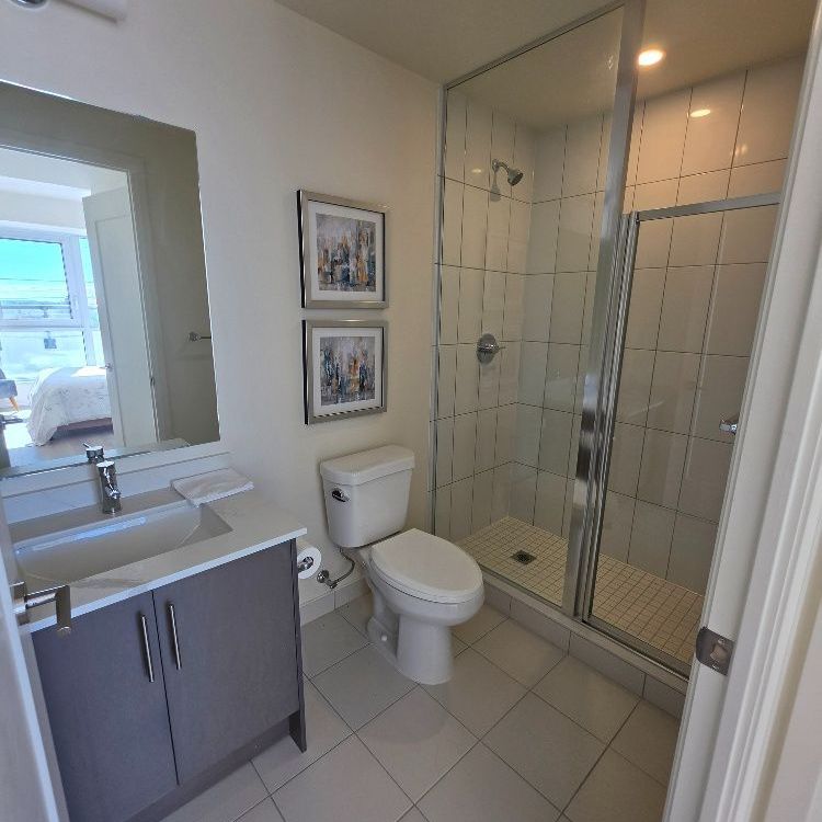 For Lease - 509 Dundas Street Unit# 304, Oakville, Ontario - Photo 1
