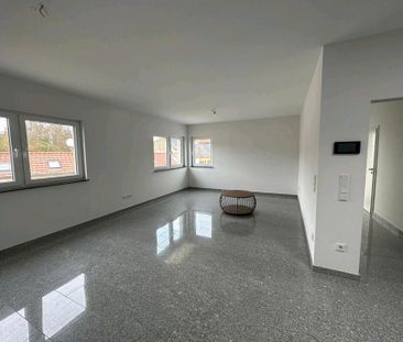 Hochwertige Wohnung Fußbodenheizung, Garten u. Garage optional - Photo 1