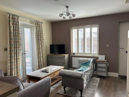 2 bedroom semi-detached house to rent - Photo 4