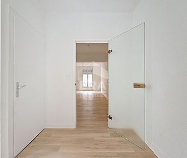 Location Appartement 2 pièces 83m² - Photo 2