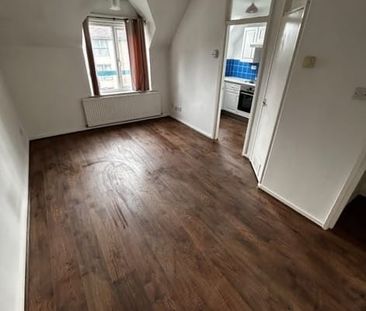 1 Bed Flat, Badgers Walk, BS4 - Photo 1