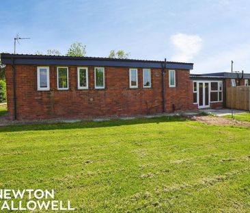2 bedroom semi-detached bungalow to rent - Photo 6