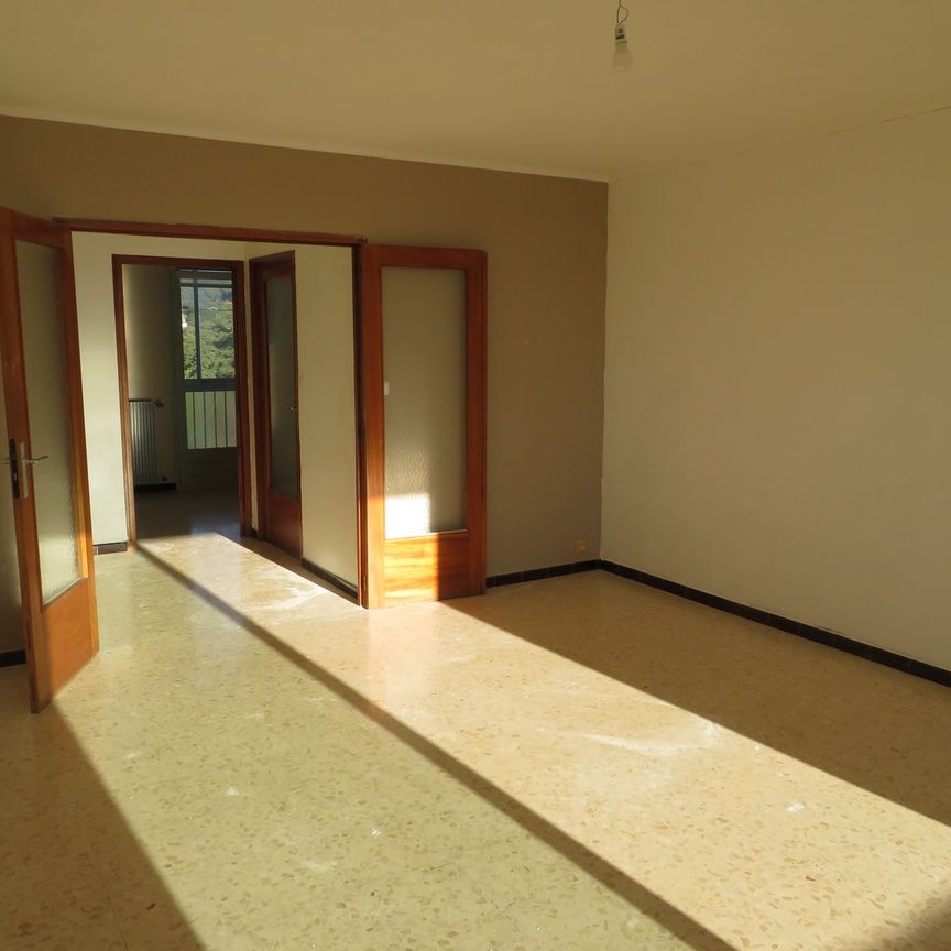 T3+GARAGE 545€ H.C St-Cesaire Nîmes, 71m² - Photo 1