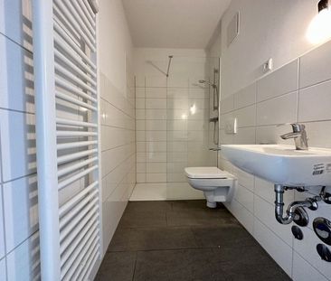 Stop: 2 Zimmer Wohnung in modernisiertem Gebäude. - Photo 1