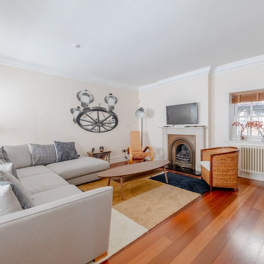 2 Bed Flat, Aston Webb House, SE1 - Photo 1