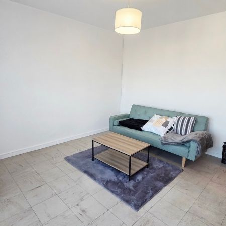 Location Appartement 1 Pièce 26 m² - Meublé - Photo 1