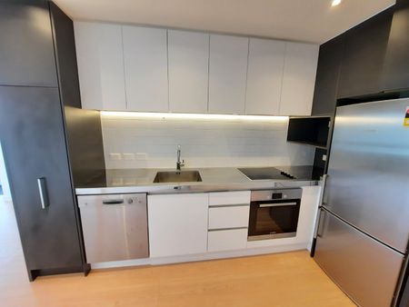 Spacious One Bedroom in SugarTree - Photo 5