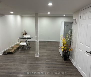 For Lease - 640 Farwell Crescent, Mississauga, Ontario - Photo 5