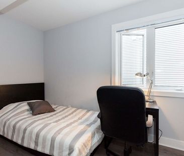 179-181 Henderson, Sandy Hill, Ottawa, ON - Photo 2