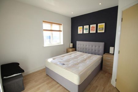 2 bedroom apartment to rent - Photo 3