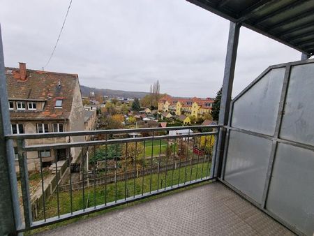 Wunderschön - renovierte 3R.-Whg. mit Balkon - Jetzt zuschlagen - Photo 5