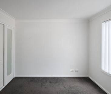 2/5 King Street, Birmingham Gardens NSW 2287 - Townhouse For Rent |... - Photo 4