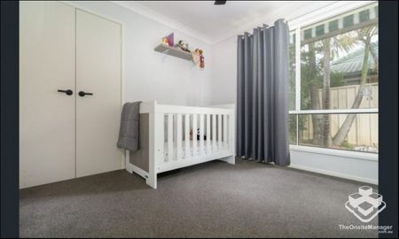 Family Entertainer â Available from 11th of September 12 month lease - Photo 3