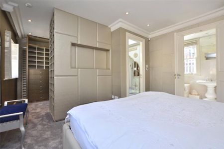 4 bedroom mews to rent - Photo 5