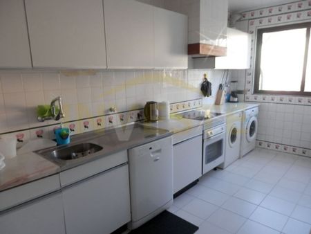 3 room luxury Flat for rent in Monte Estoril, Cascais e Estoril, Cascais, Lisbon - Photo 3