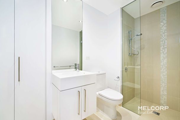 MODERN LUXURY AT PRIMA - UNFURNISHED ONE BEDROOM - Photo 1