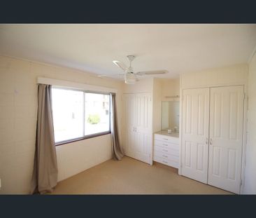 4/1 Leichhardt Street, Golden Beach, Qld 4551 - Photo 6