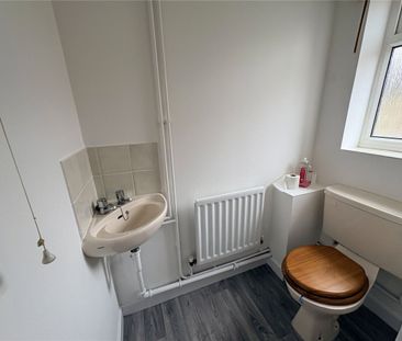 Walters Close, Farndon, Newark, Nottinghamshire, NG24 - Photo 6