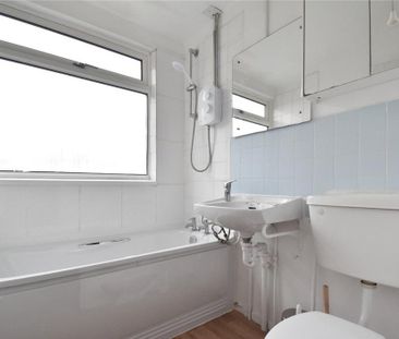 3 bedroom terraced house to rent - Photo 6