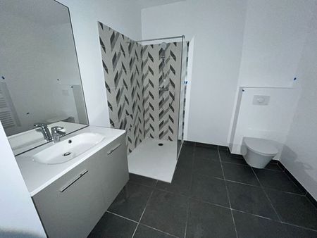 Apartment - Photo 2