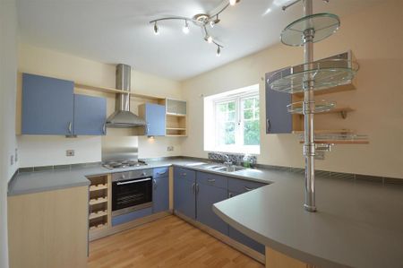2 bedroom flat to rent - Photo 5